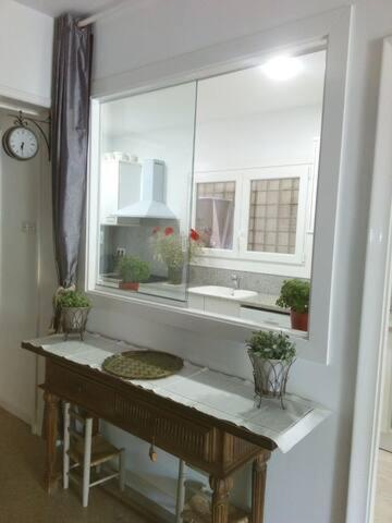 Chambres D'Hotes Chez Catherine A Reus Chambre De Paris Avec Salle De Bains Privee エクステリア 写真