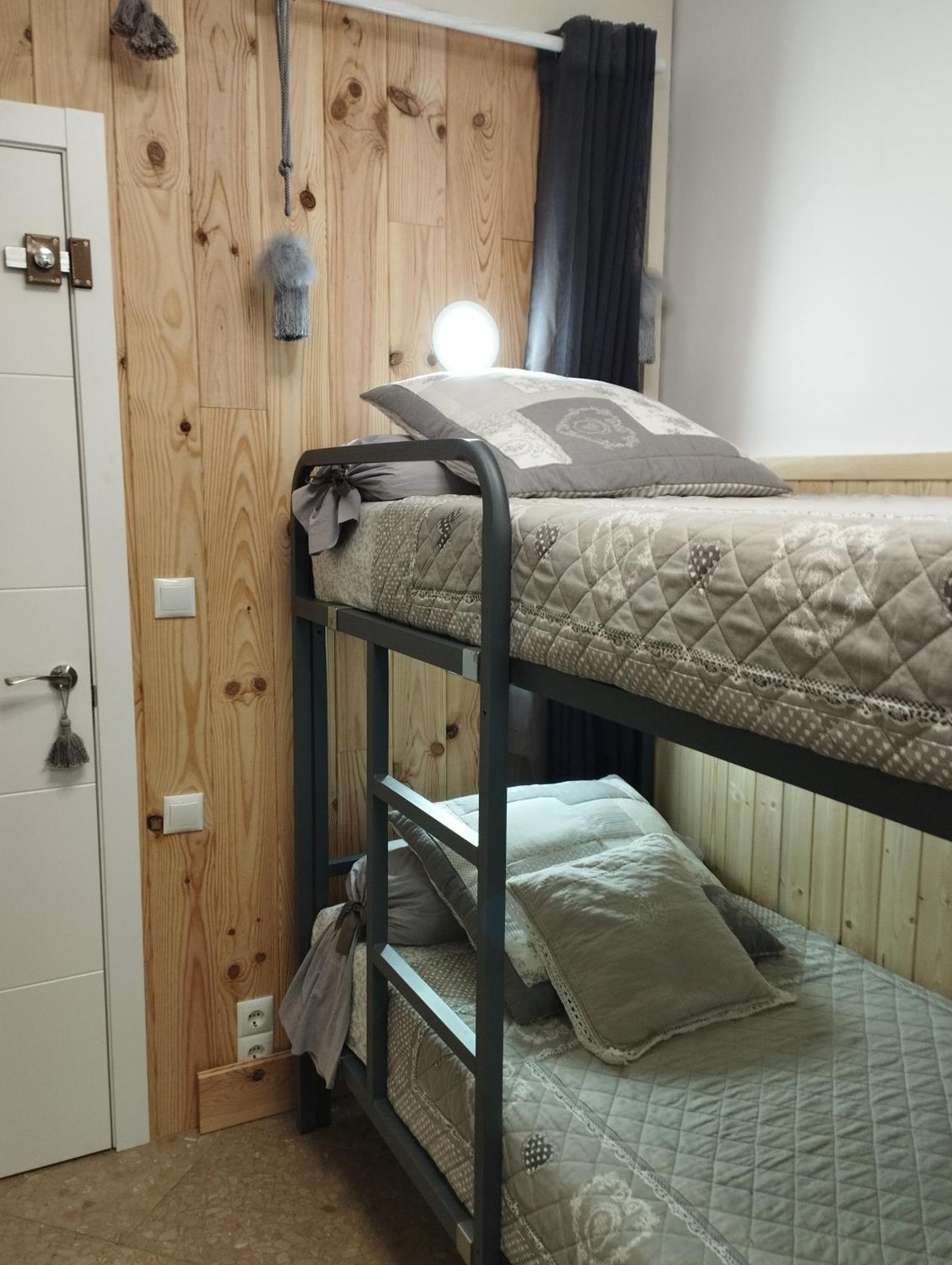 Chambres D'Hotes Chez Catherine A Reus Chambre De Paris Avec Salle De Bains Privee エクステリア 写真