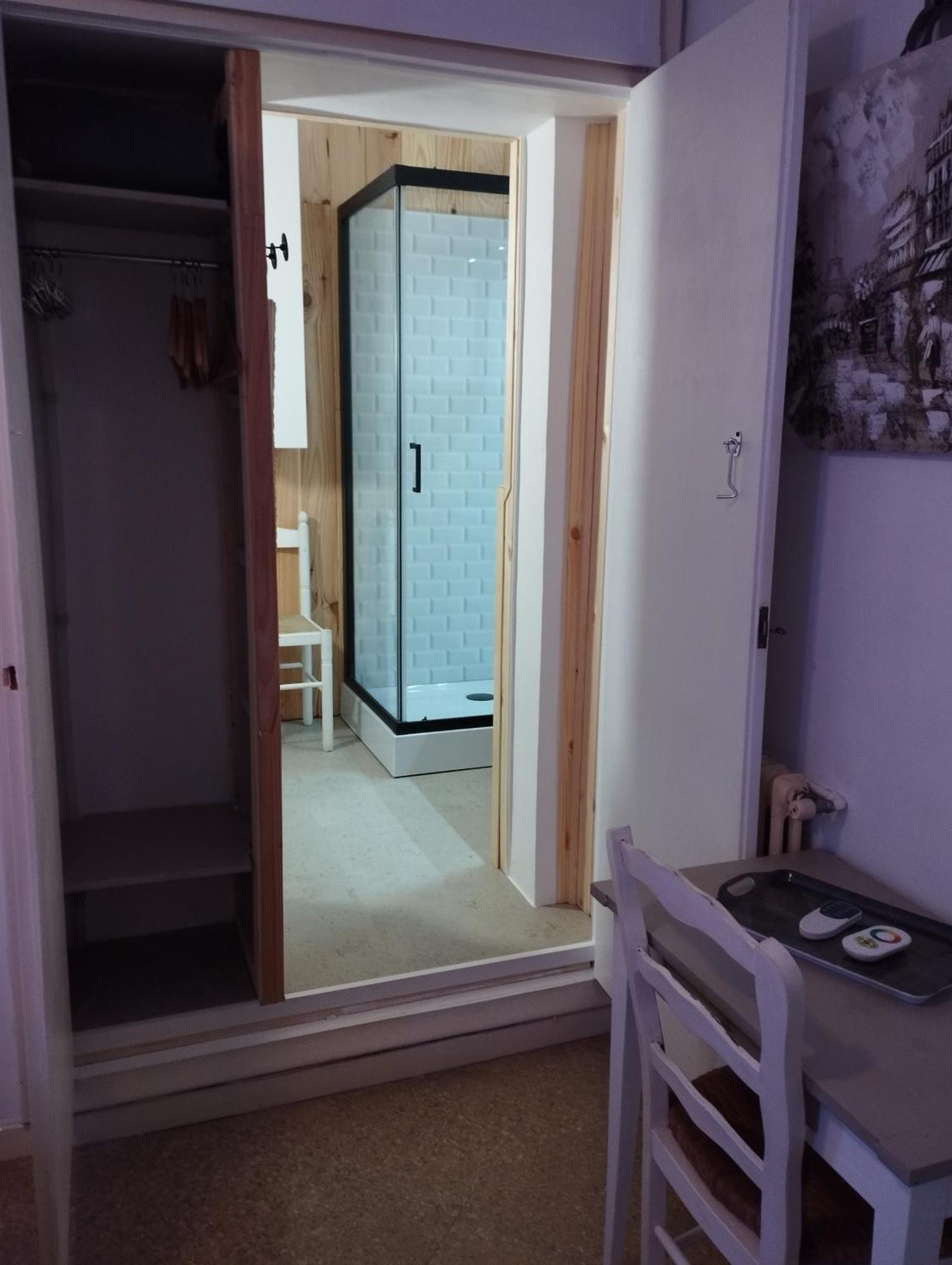 Chambres D'Hotes Chez Catherine A Reus Chambre De Paris Avec Salle De Bains Privee エクステリア 写真